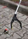 VERTO Szemétfelszedő csipesz, rugós, forgófejes, 76cm 15G459