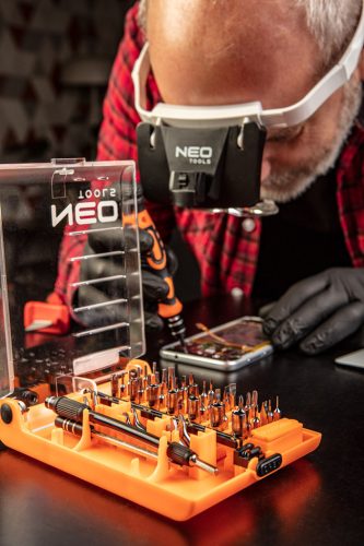 NEO TOOLS Fejpántos nagyító, 5 lencsével, LED-es világítással 06-130