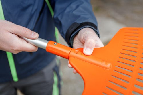 NEO TOOLS Lombseprű és gereblyenyél, alumínium, 150cm, 95-041,42,43,44-hez, 15G085, 86, 87-hez