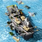 Gyermek repülőgép-hordozó játék katonai akciófigurákka