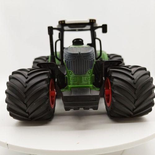1/24 Méretarányú Vasatagkerekű Játék Traktor