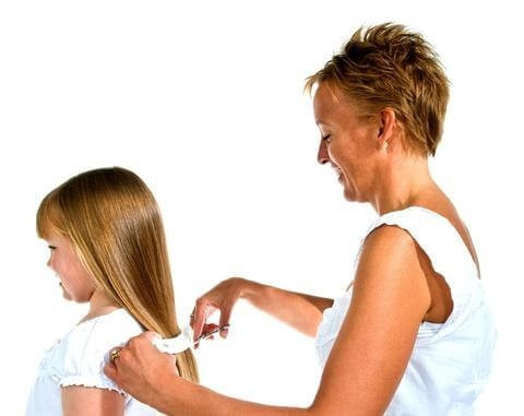 Hajvágást segítő vonalzó